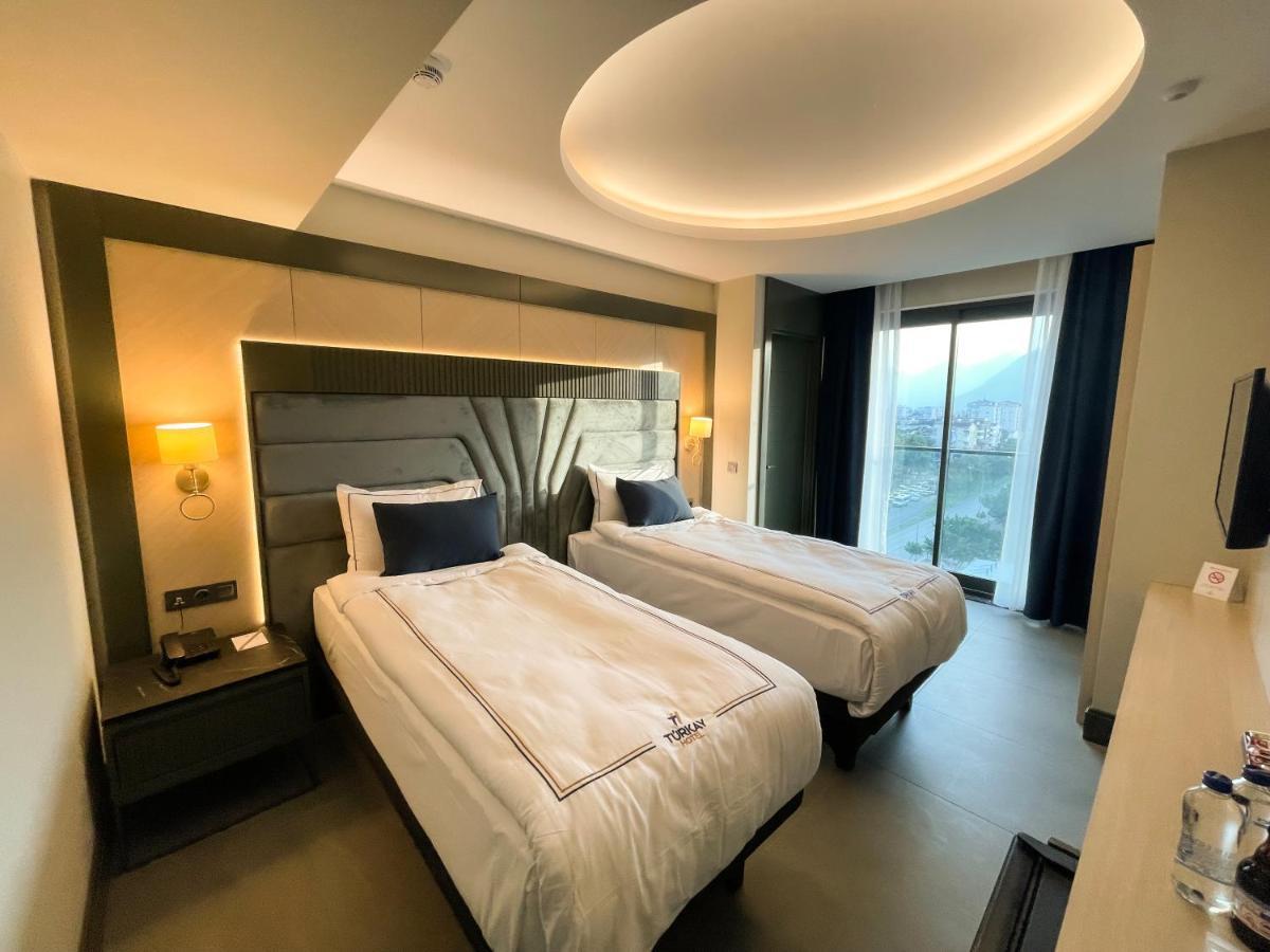 Deluxe Doppel-/Zweibettzimmer