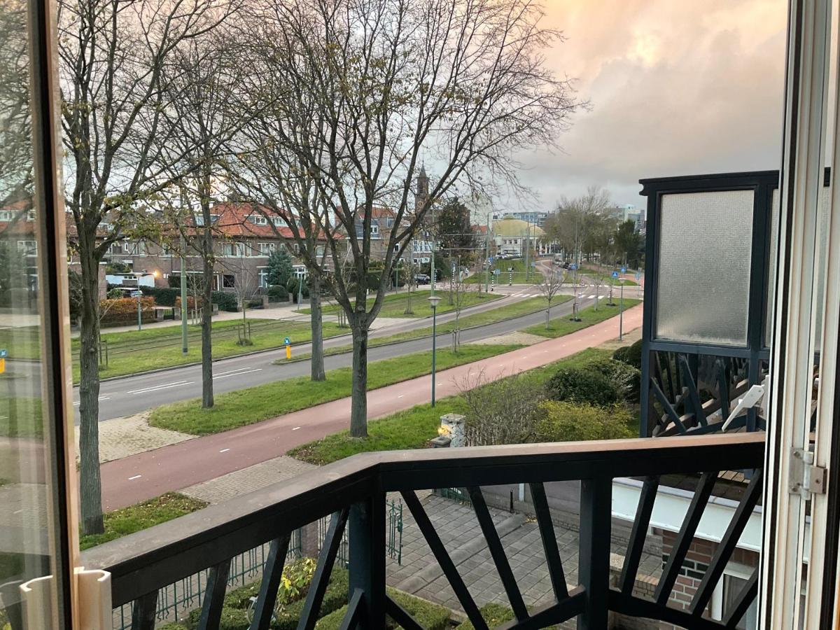 Studio mit Balkon