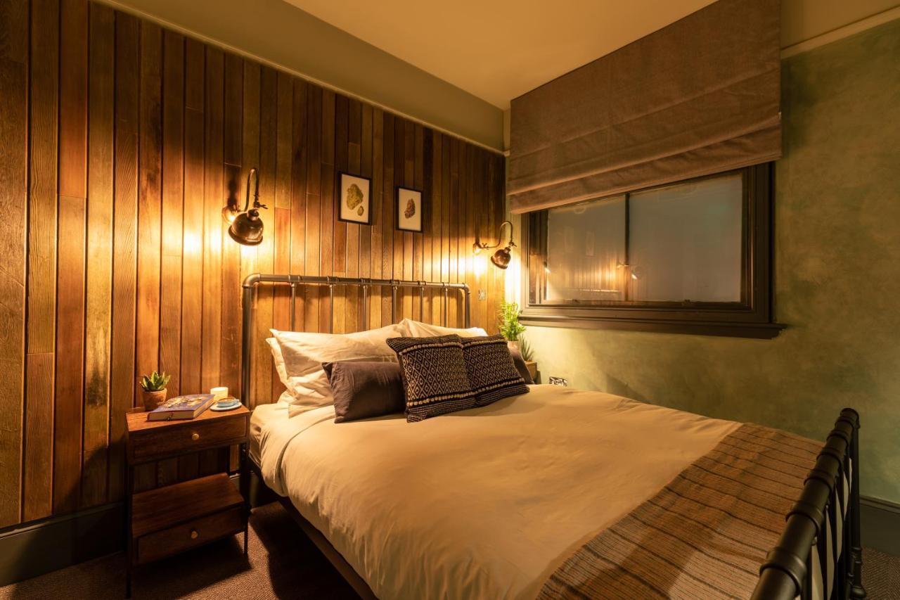 Double Room Private Bathroom