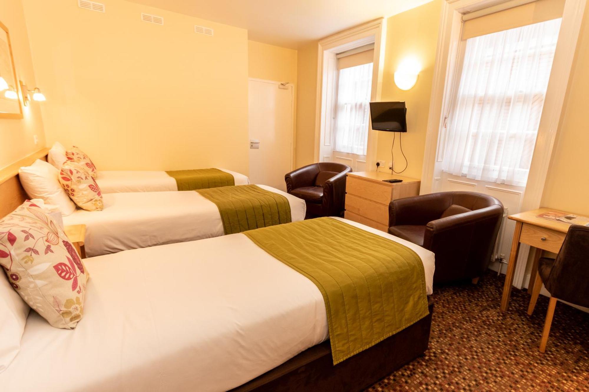 Dreibettzimmer