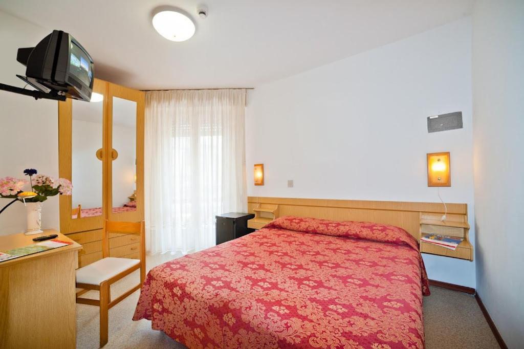 Double or Twin Room Balcony