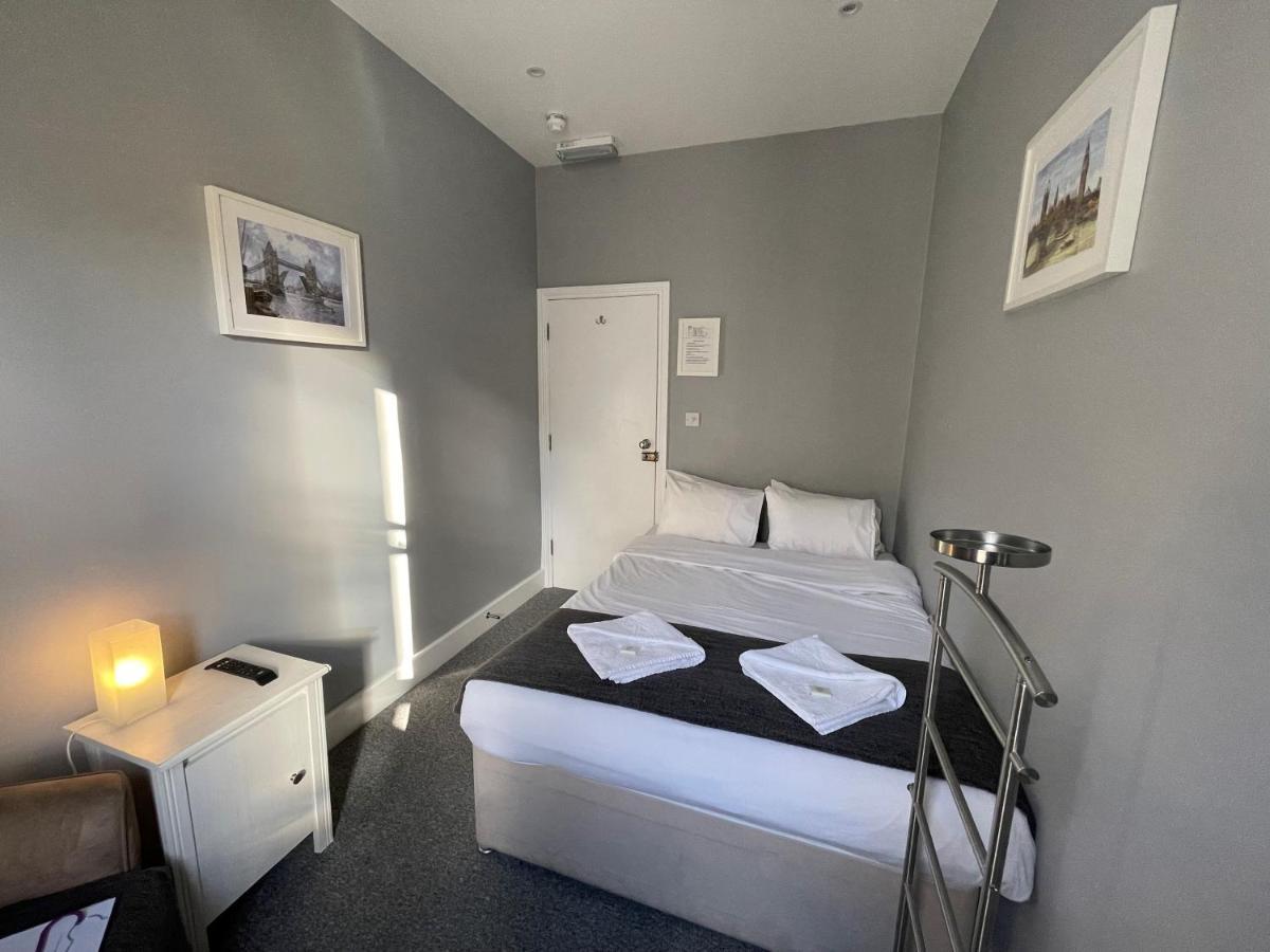 Doppelzimmer mit Gemeinschaftsbad