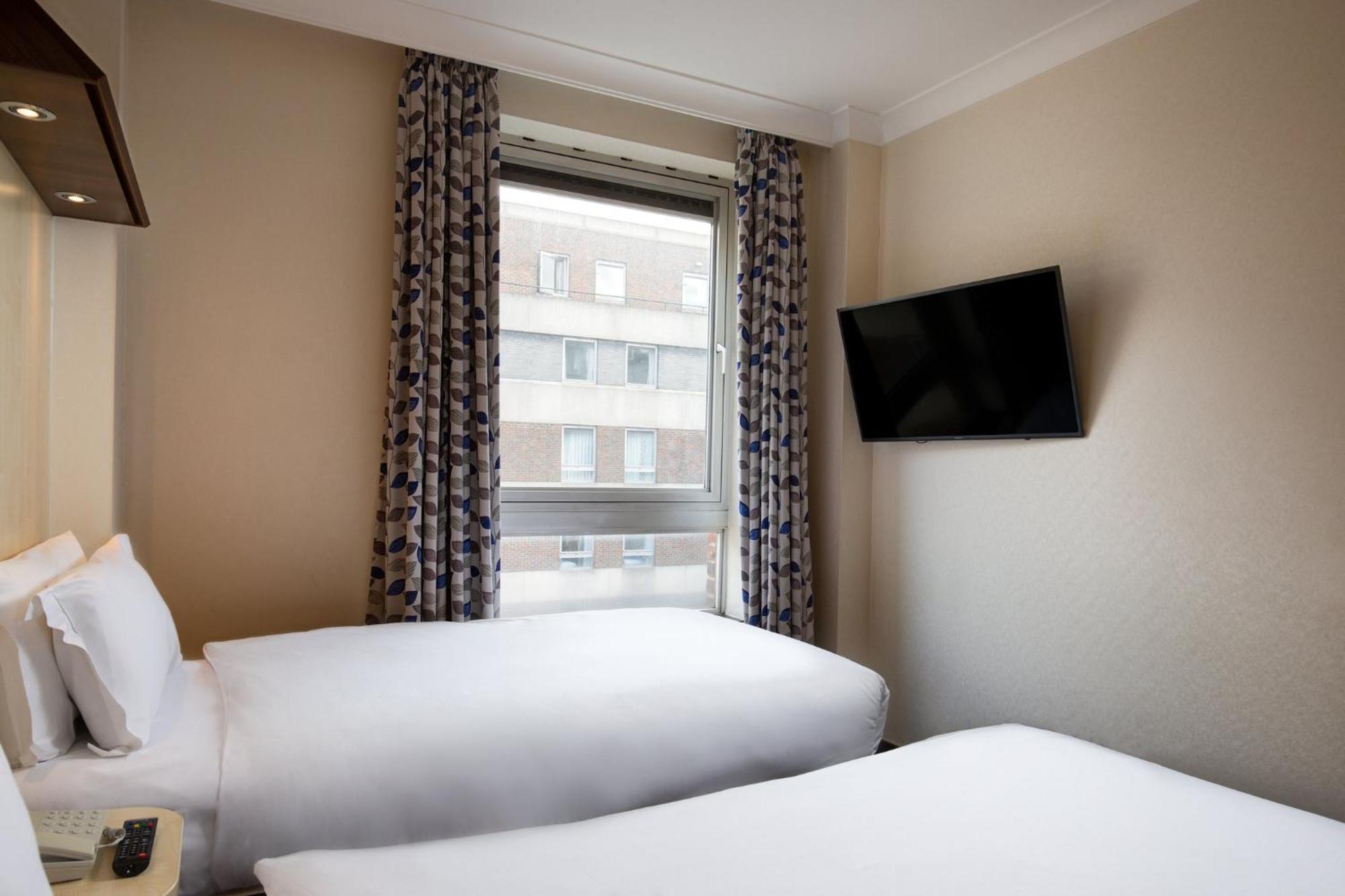 Twin Room,1586279149:JPEG