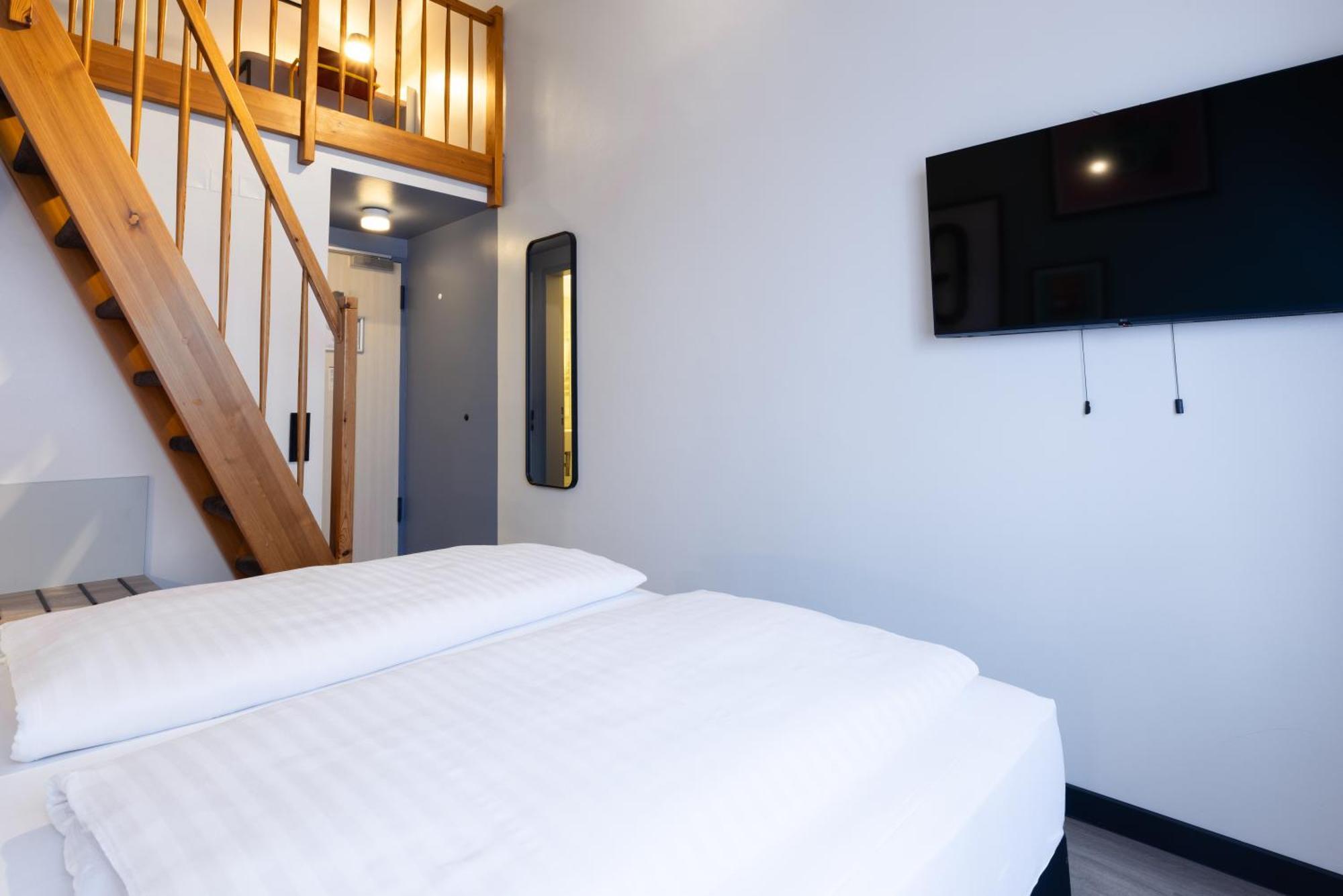 Standard Queen Loft,1698186315:JPEG