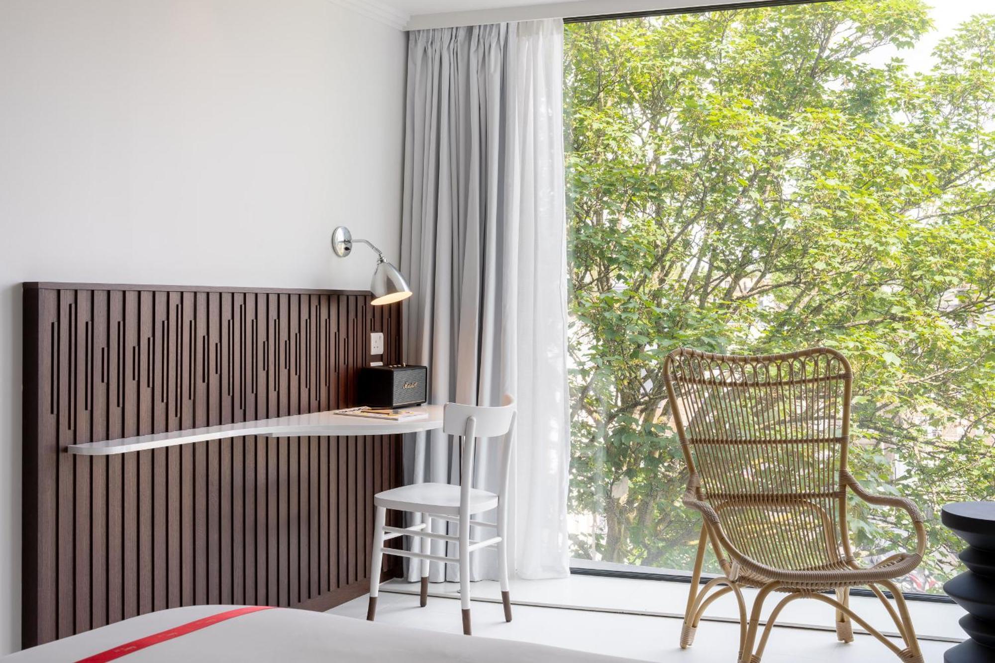 Zimmer Lovely