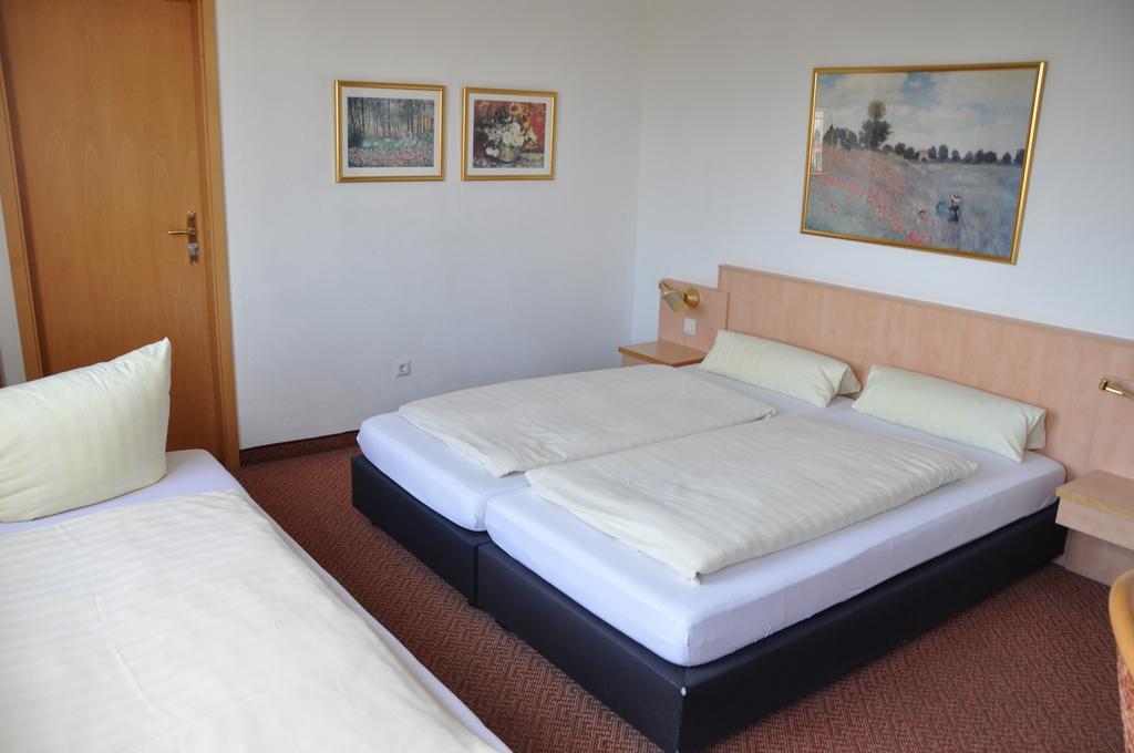 Dreibettzimmer