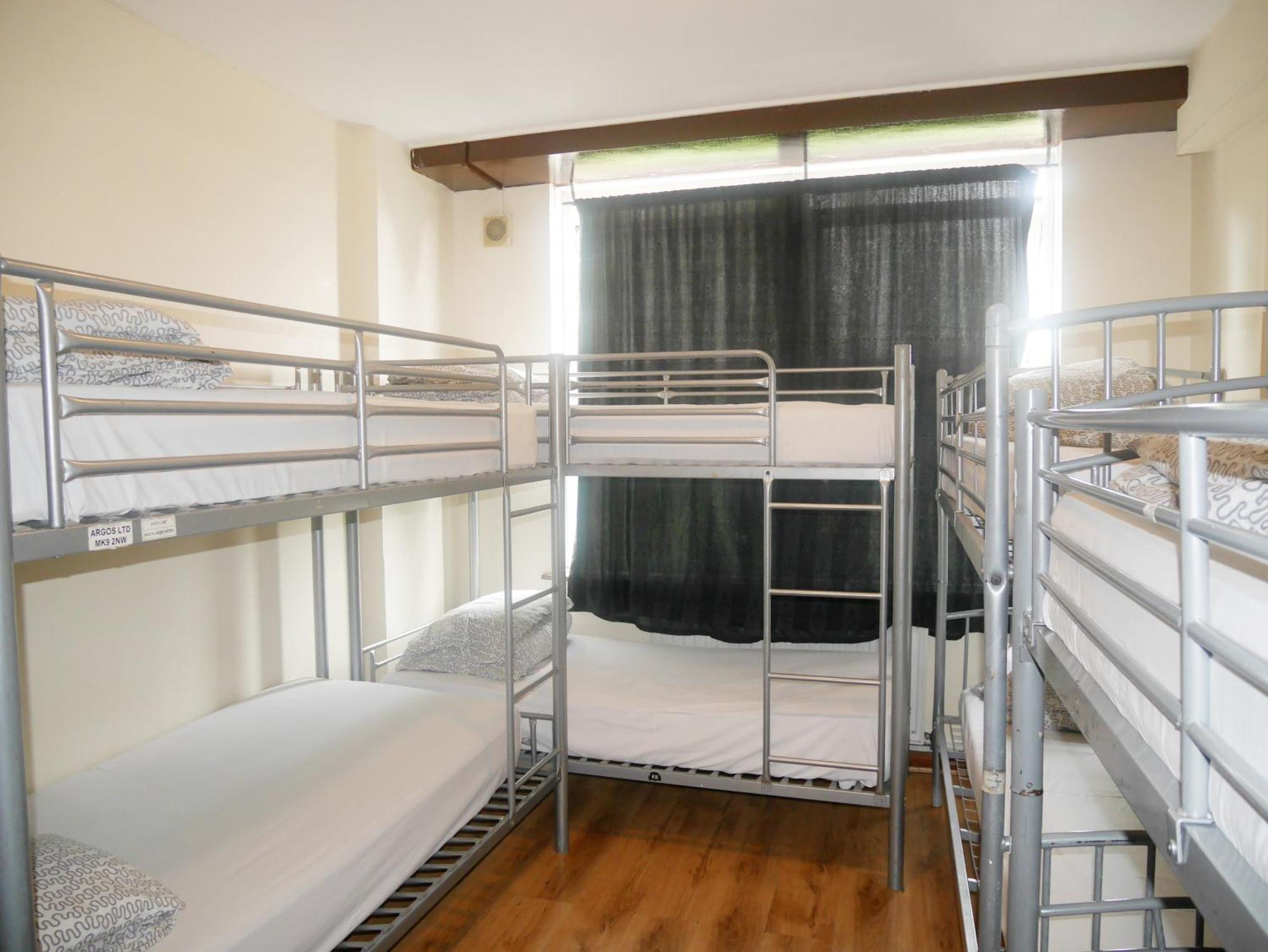 Bed in 8-Bed Mixed Dormitory Room,401596683:JPEG