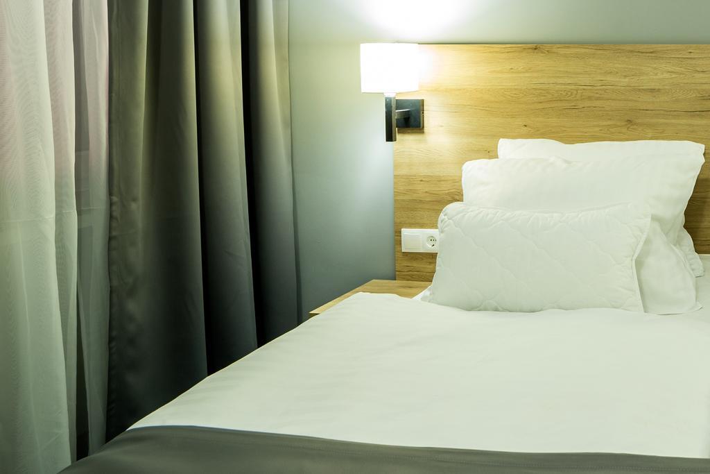 Single Room,710239015:JPEG