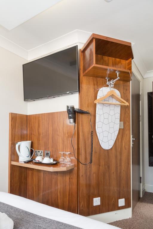 Double Room Private Bathroom