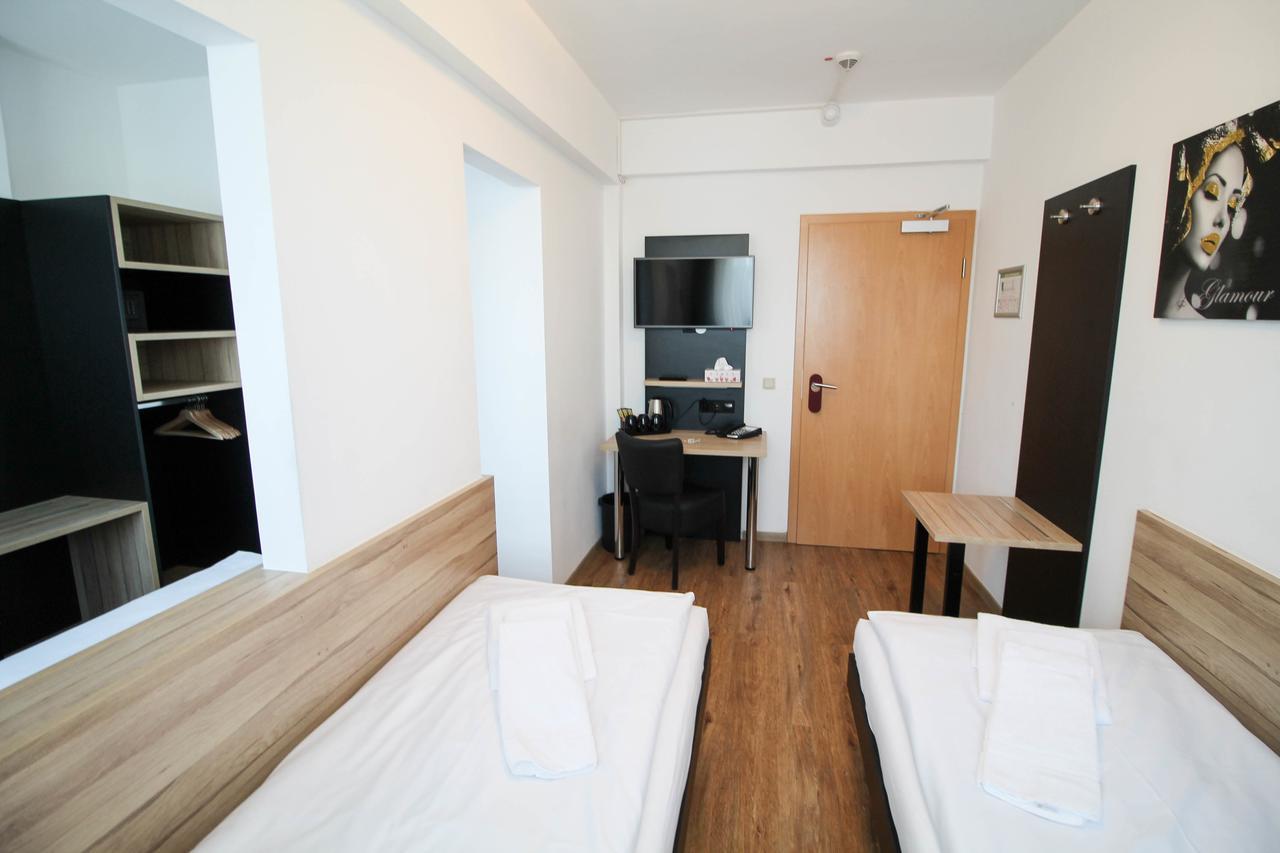 Dreibettzimmer