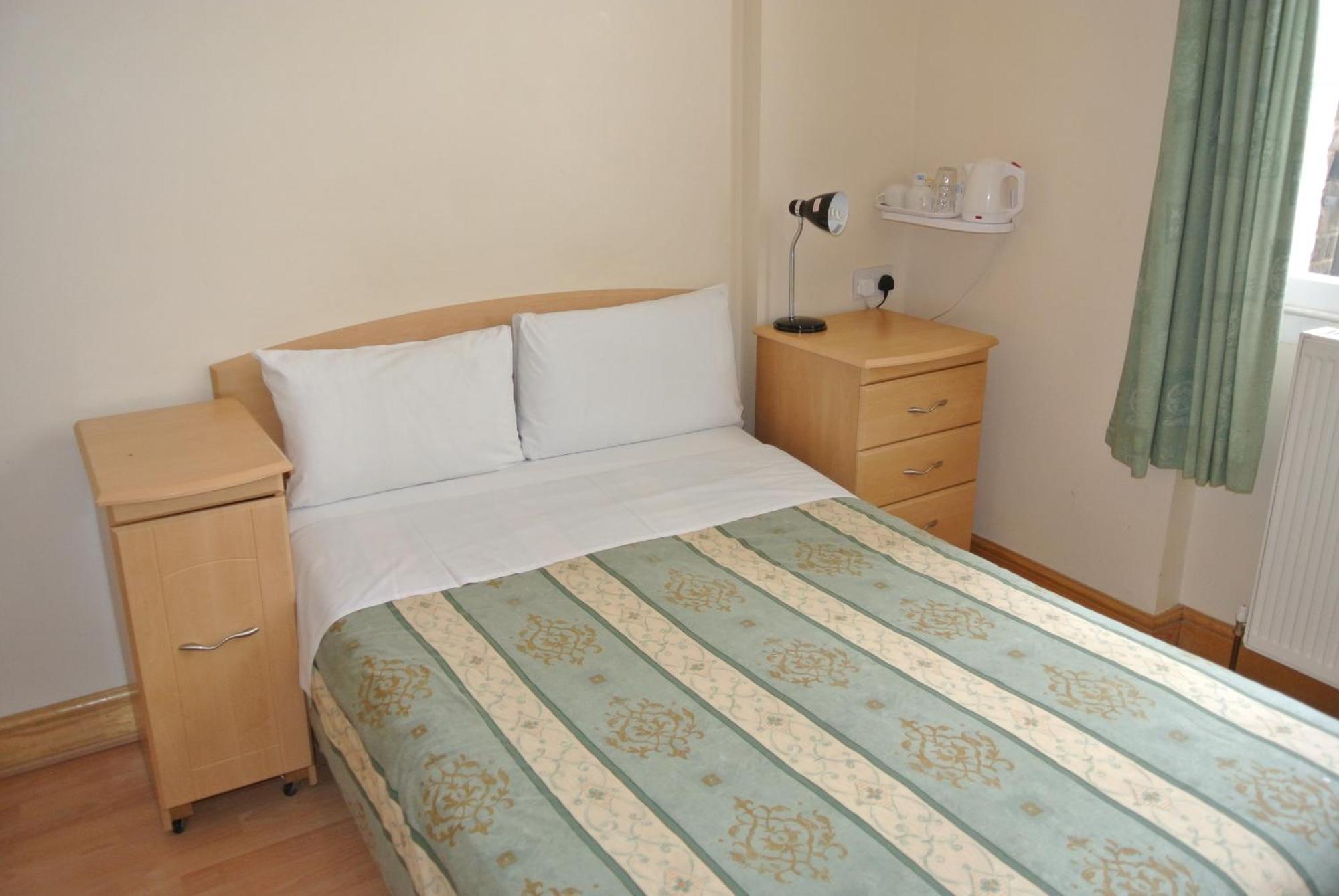 Doppelzimmer mit Gemeinschaftsbad