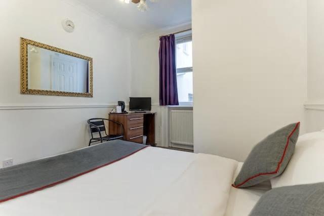Standard Double Room,945807265:JPEG