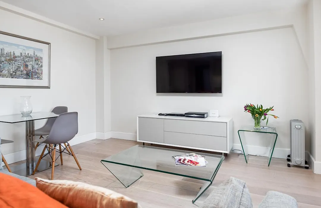 Nell Gwynn House Apartment-1