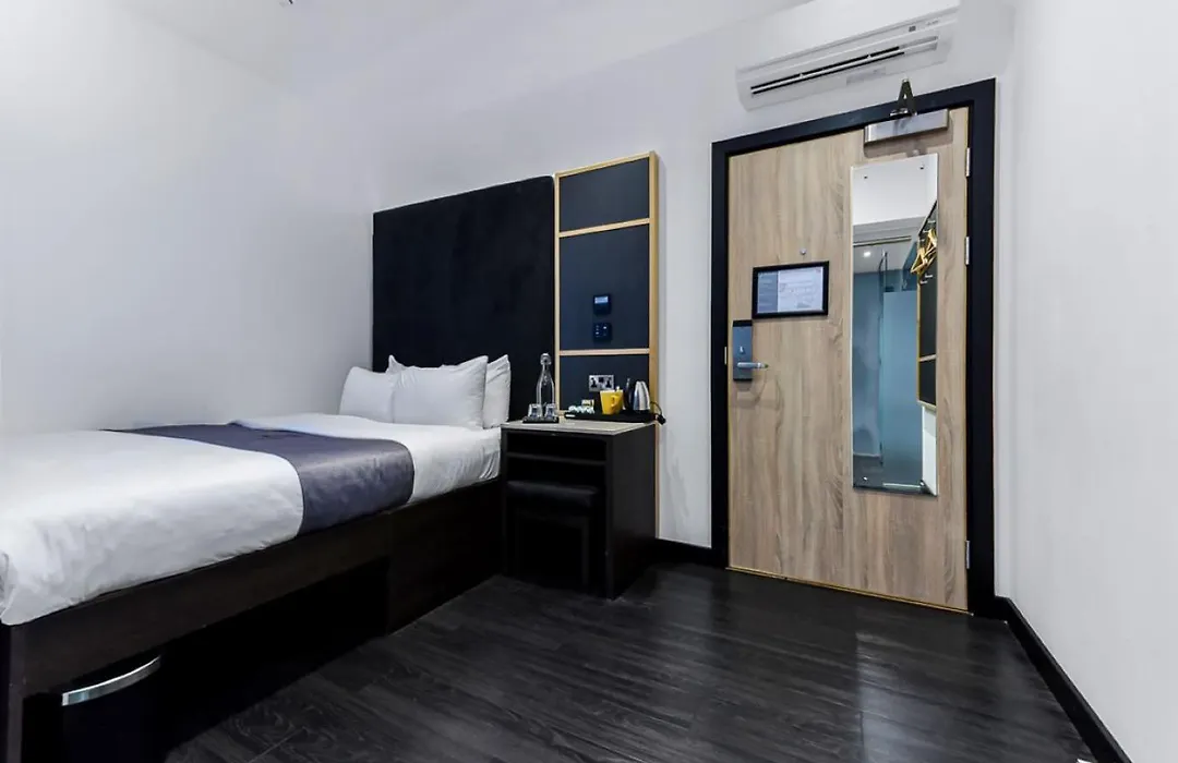 The Z Hotel Trafalgar-1