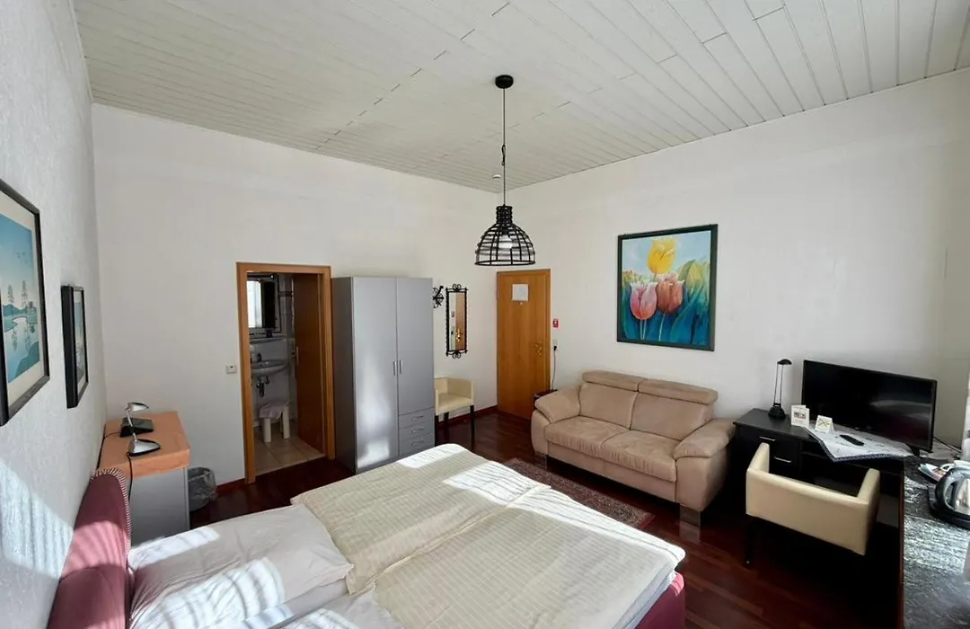 Hotel Runge 24 7 Check In&Free Parking-1