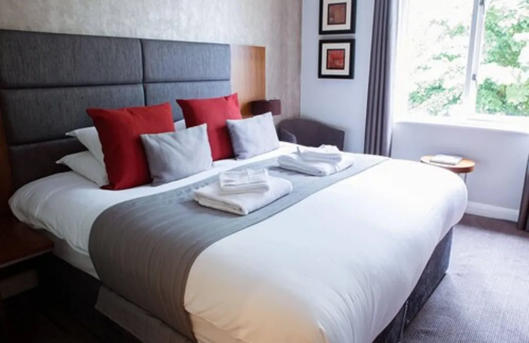 The Fox & Goose Hotel-1