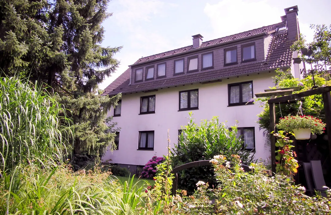 Hotel Zur Flora-1