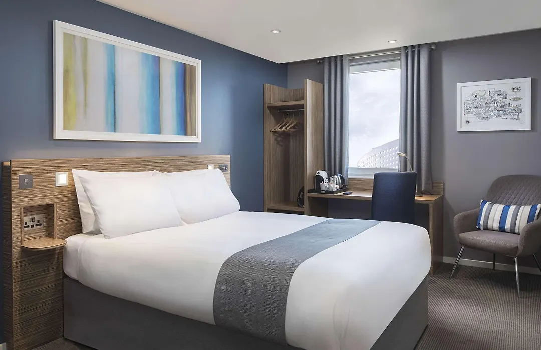 Travelodge London Central City Road-1