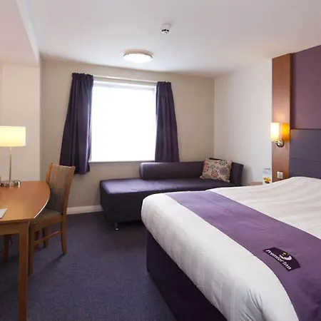 Premier Inn London Hampstead-3