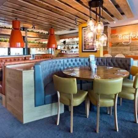 Premier Inn London Woolwich-3