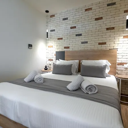 Hotel @Syngrou Fix-2