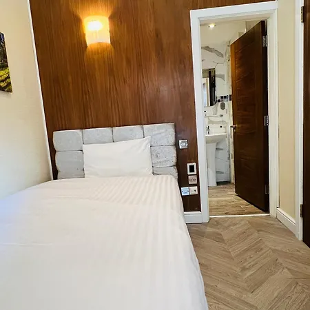 Cheshire Hotel Central London-2