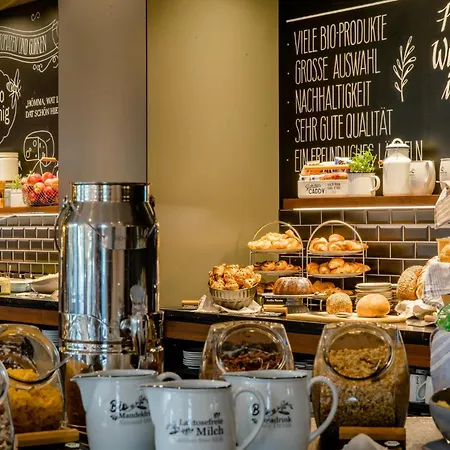 Motel One Essen-3