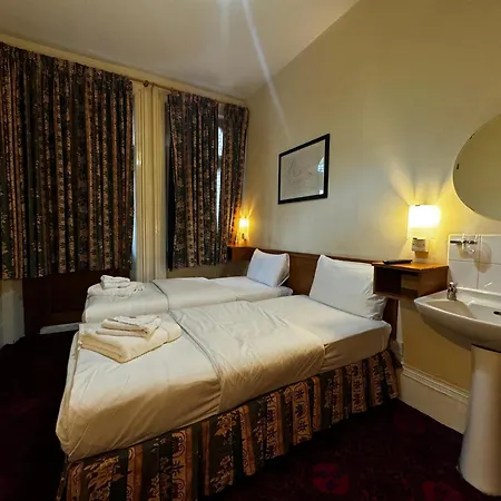 Bridge Park Hotel-3