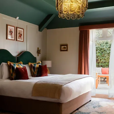 Coach & Horses Hotel-2