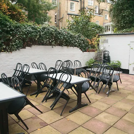 Victoria Inn London-3