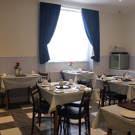 Melbourne House Hotel-2