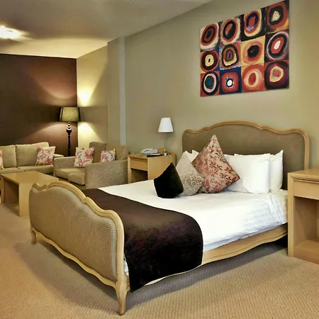 Antoinette Hotel Wimbledon-2