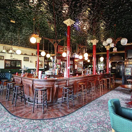 Beaconsfield Hotel-2