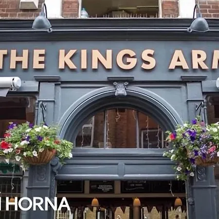 The Kings Arms-3
