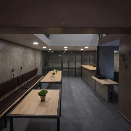 Bedbox Hostel-3