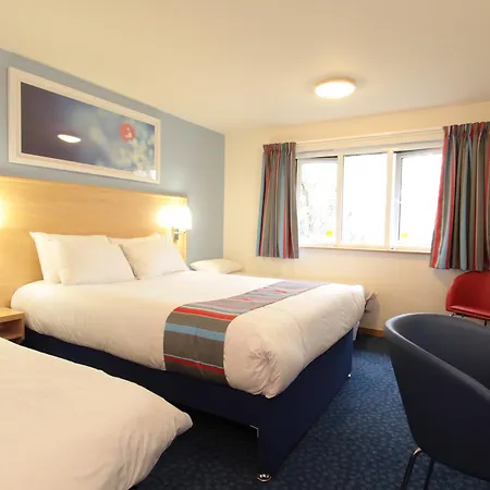 Travelodge London Central City Road-3