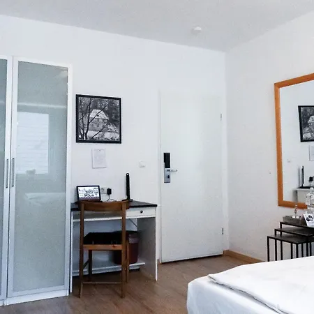 Stadt-gut-Hotel Rheinischer Hof-2