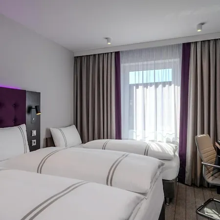 Premier Inn Hannover City Centre-2