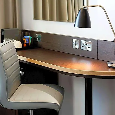 Premier Inn London Kensington-3