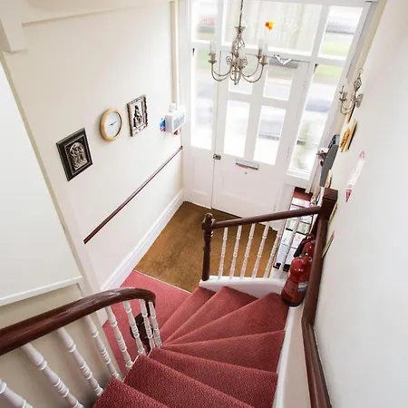 Primrose Guest House-2