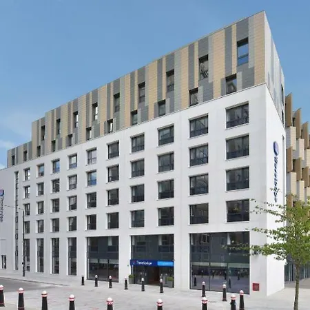Travelodge London City-2