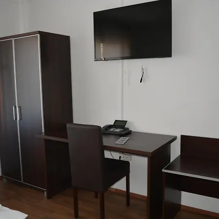 B&D Hotel-2