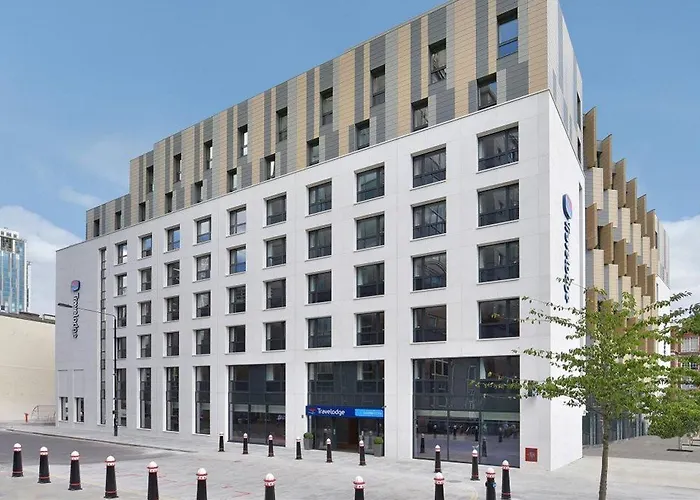 Travelodge London City