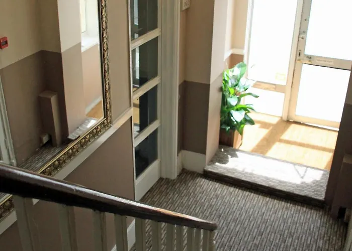 The Grapevine Hotel London