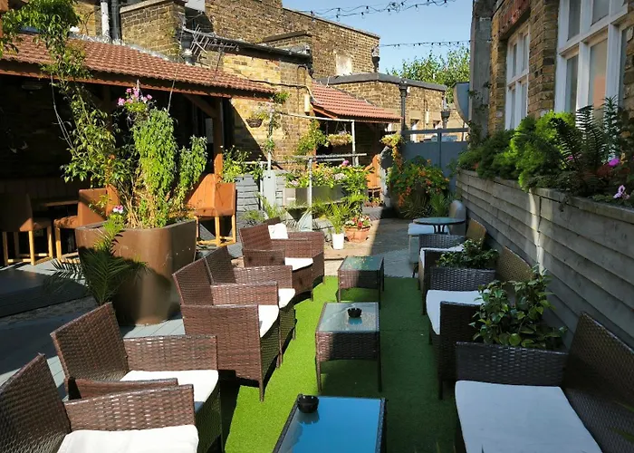 Bed and Breakfast Oyo The Kilburn Arms London