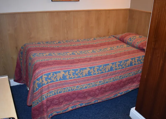 Macdonald Hotel London