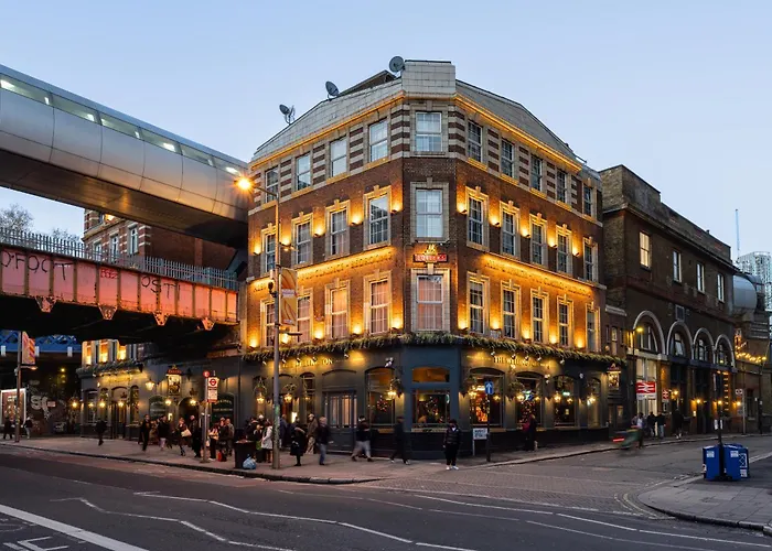 The Wellington Hotel London