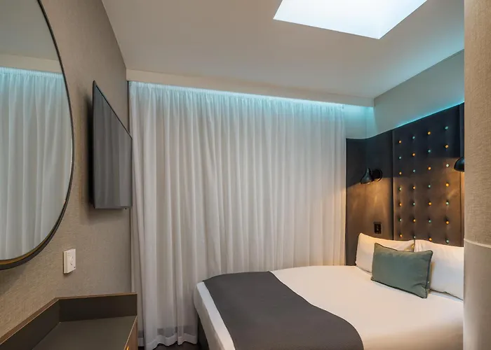 Hotel Point A Kensington Olympia London