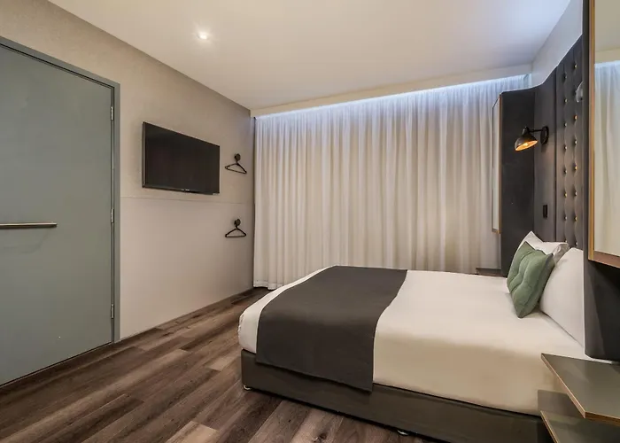 Hotel Point A Kensington Olympia London