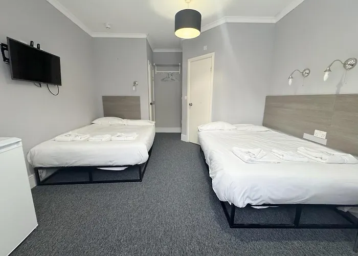 Plaza Hotel London